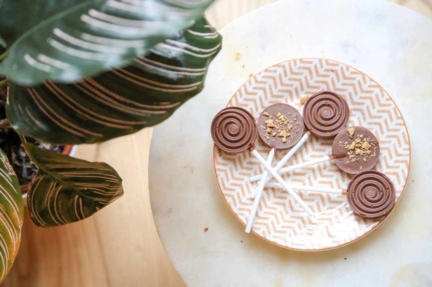 Love Cocoa DIY Chocolate Lollipops
